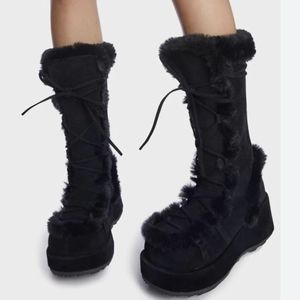 Black fur lined demonia cubby boots, platform y2k goth winter size 9 dolls kill
